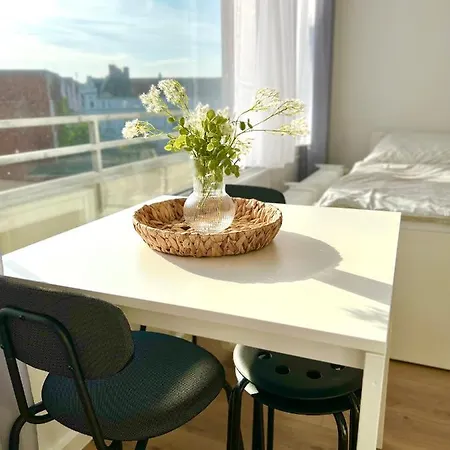 Schoene Wohnung In Linden - 48Qm, Moderne Kueche, Bad, Balkon, 4 Personen, Wifi Hannover Exterior photo