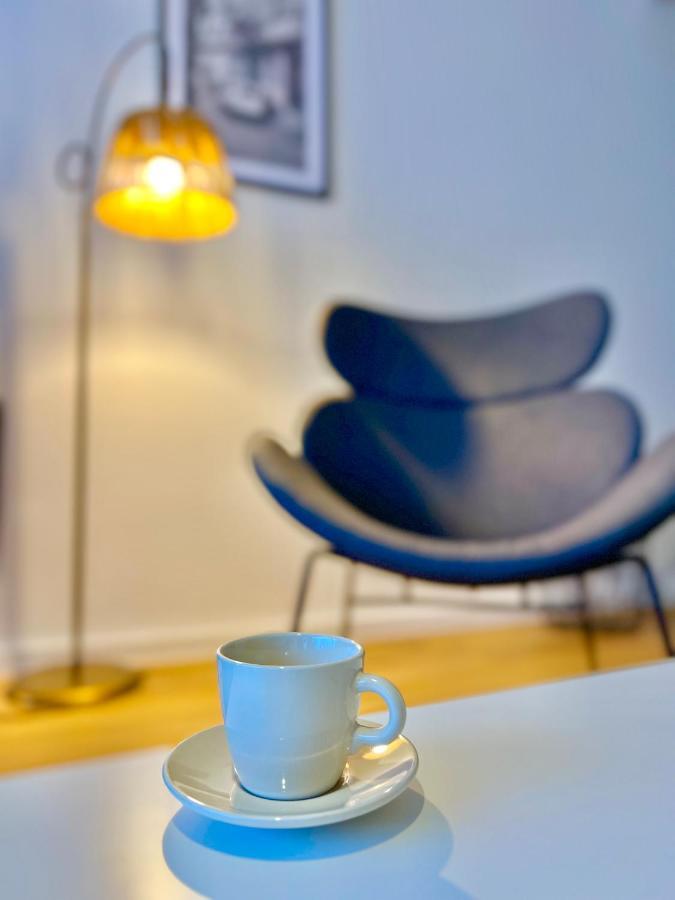 Schoene In Linden - 48qm, Moderne Kueche, Bad, Balkon, 4 Personen, Wifi *